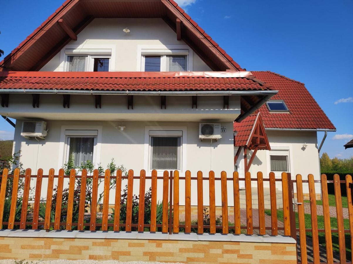 Badacsony Apartmanhaz 包道乔尼托毛伊 外观 照片